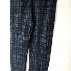 Liverpool Reese Pull on Ankle Legging